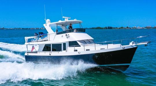 2006 Ocean Alexander 48 Classico Aft Cabin