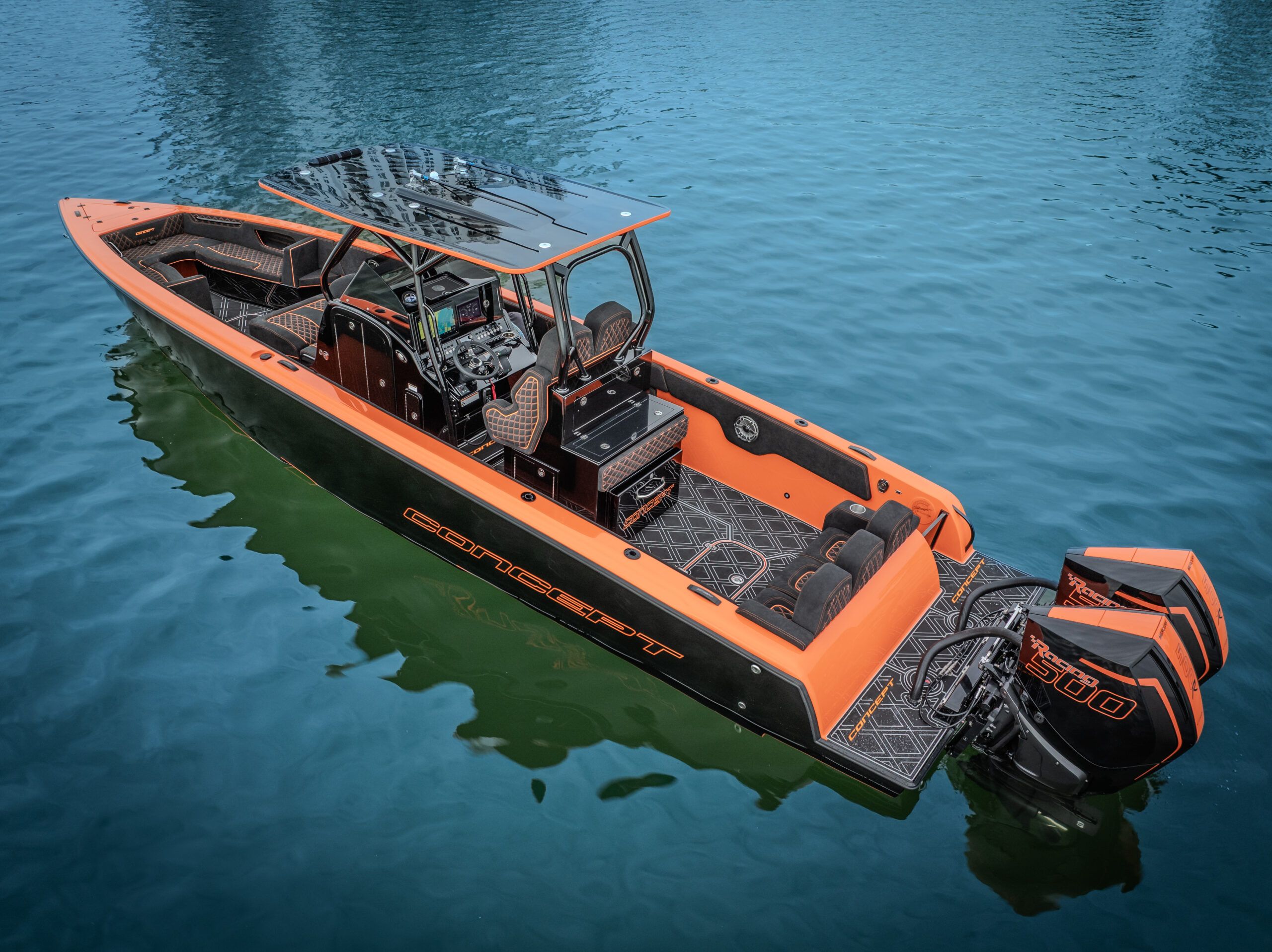 Concept 36 Open Deck centre console, photo 1