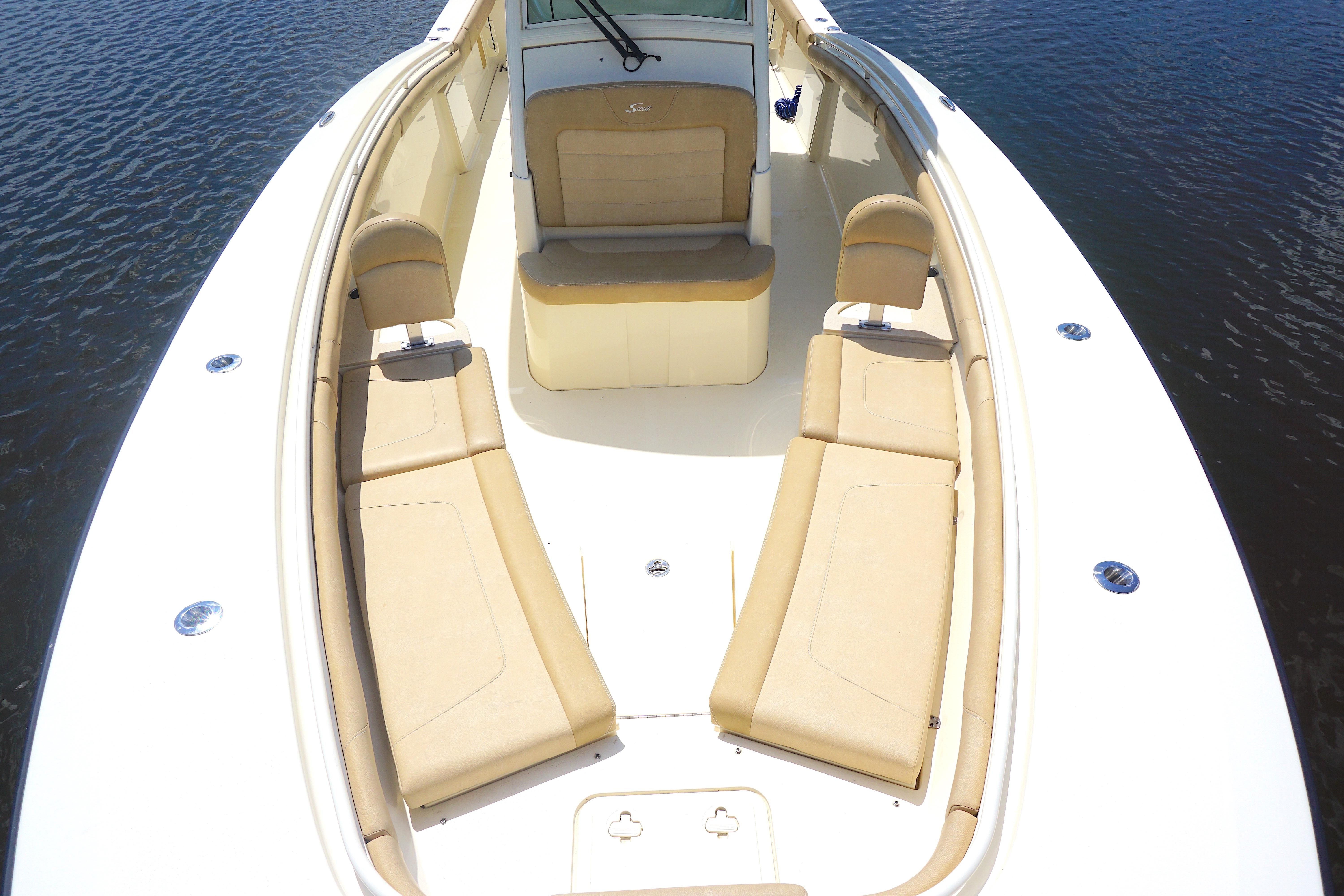 2019 Scout Boats 320 Lxf