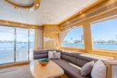 2009 McKinna Yachts Skylounge