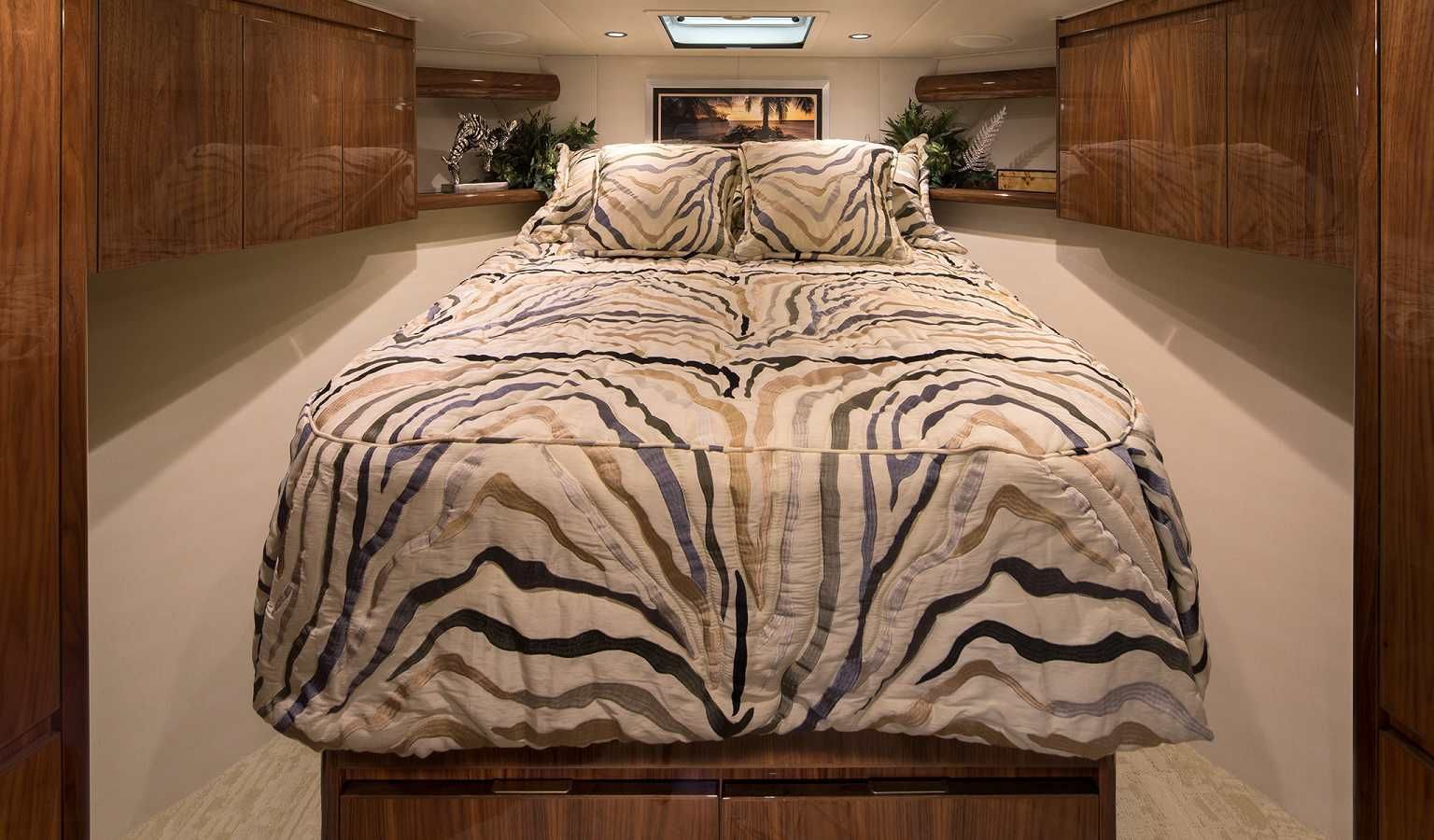 2023 Viking Yachts 48 Open