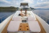 2010 Aicon Yachts 75 Flybridge
