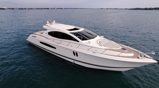 2008 Lazzara Yachts 75 LSX
