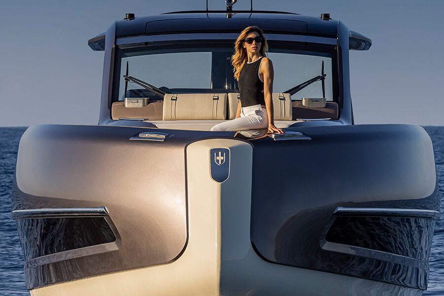 2020 Invictus Yacht TT460