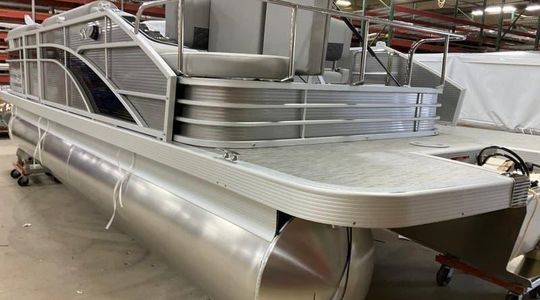 2022 Bennington SX Series 22 SSBX - SWINGBACK