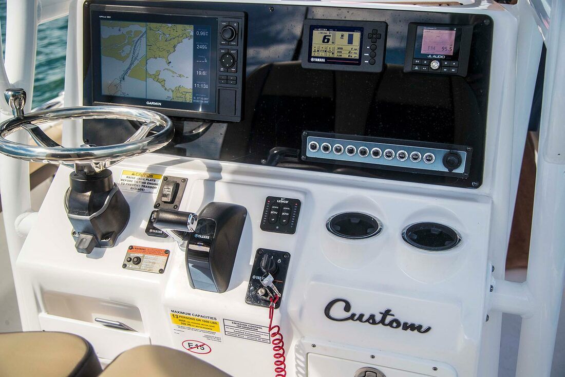 2022 Tidewater Boats 2500 Carolina Bay