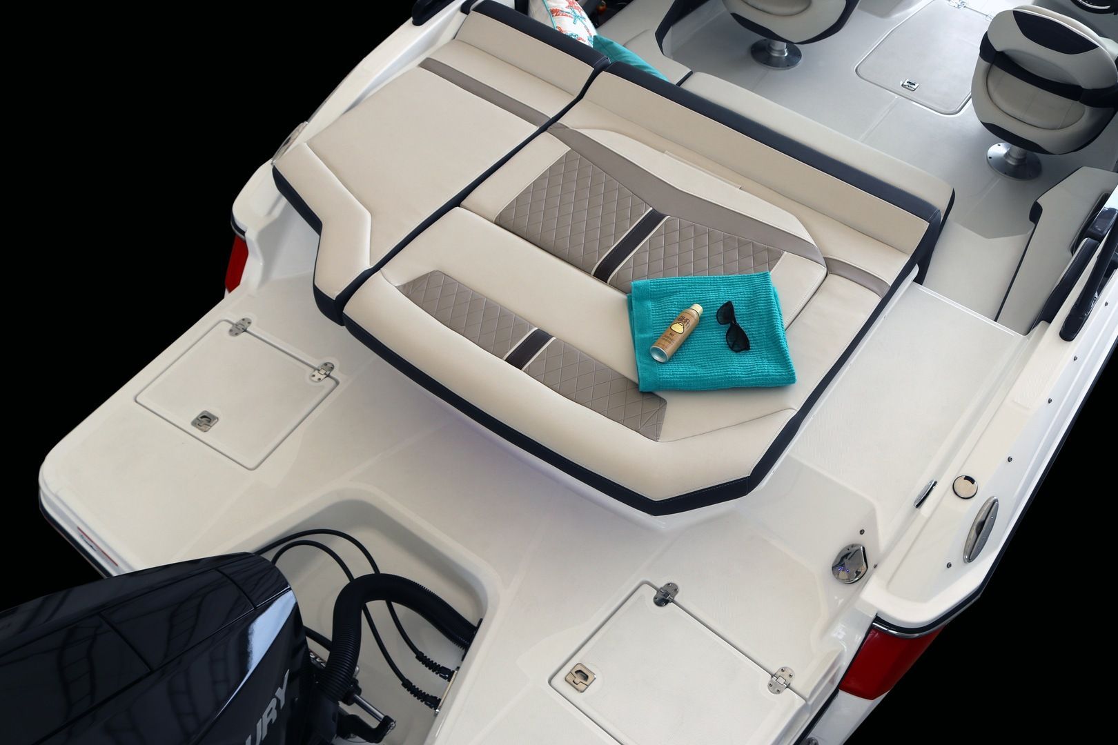 2020 Monterey 215 SS