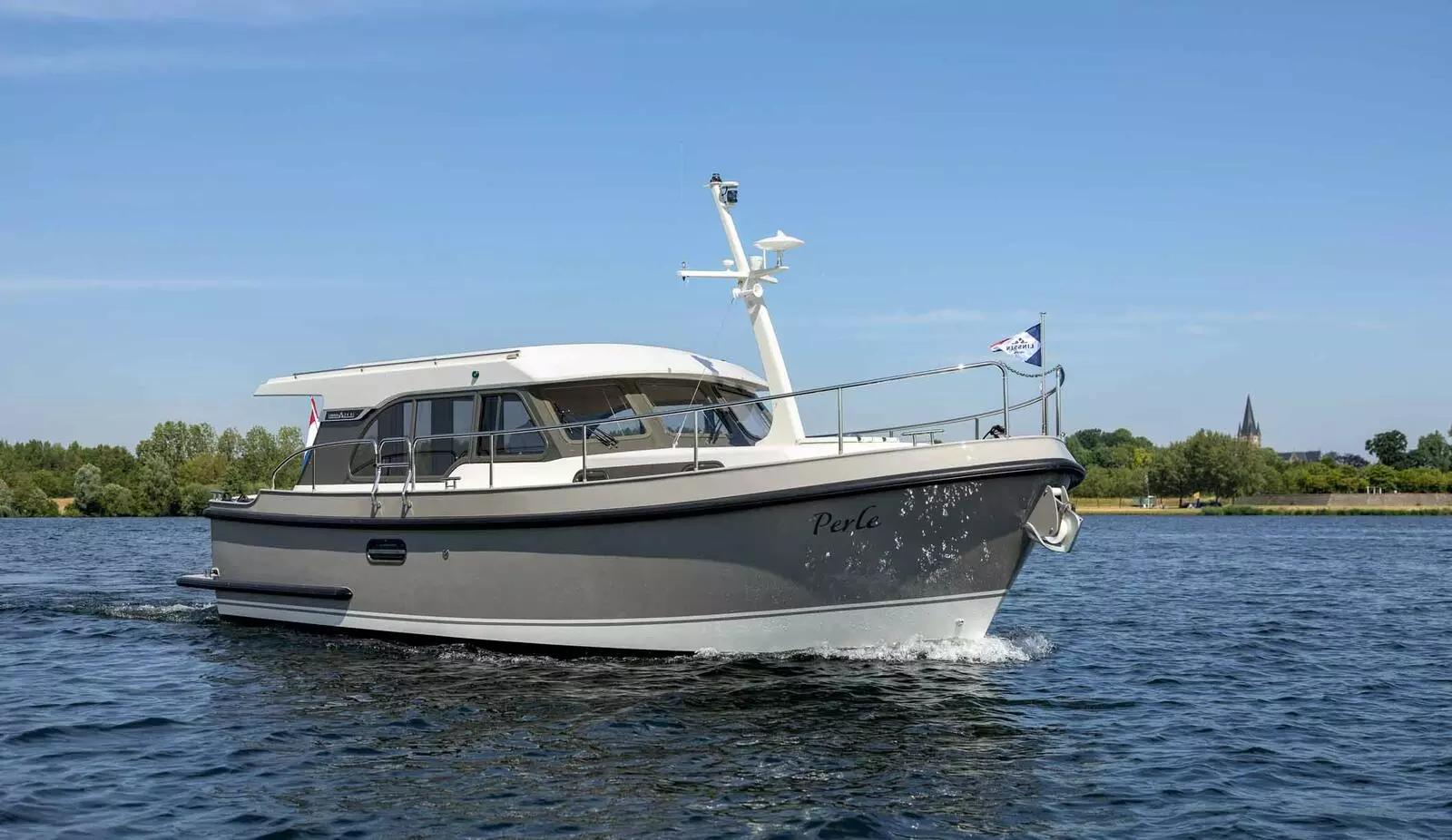 2016 Linssen Yachts 30 SL Sedan