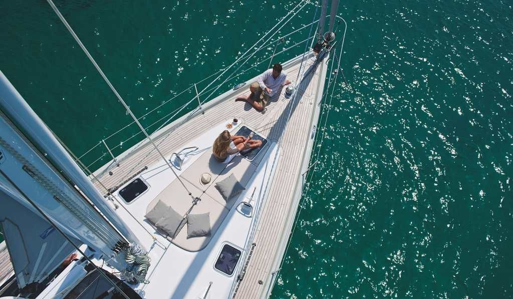 2010 Oyster Yachts 575