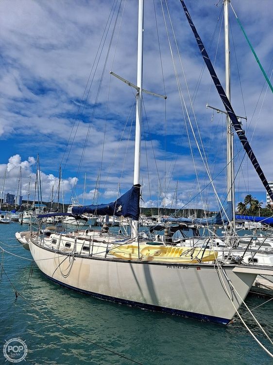 1990 Island Packet Yachts 38