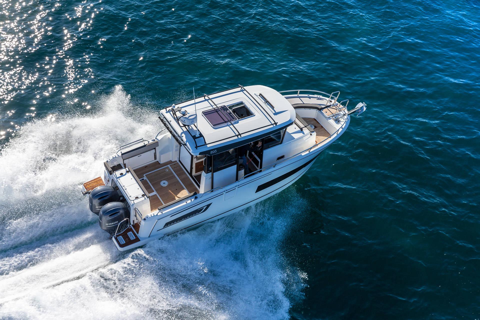 2022 Jeanneau Merry Fisher 895 Marlin