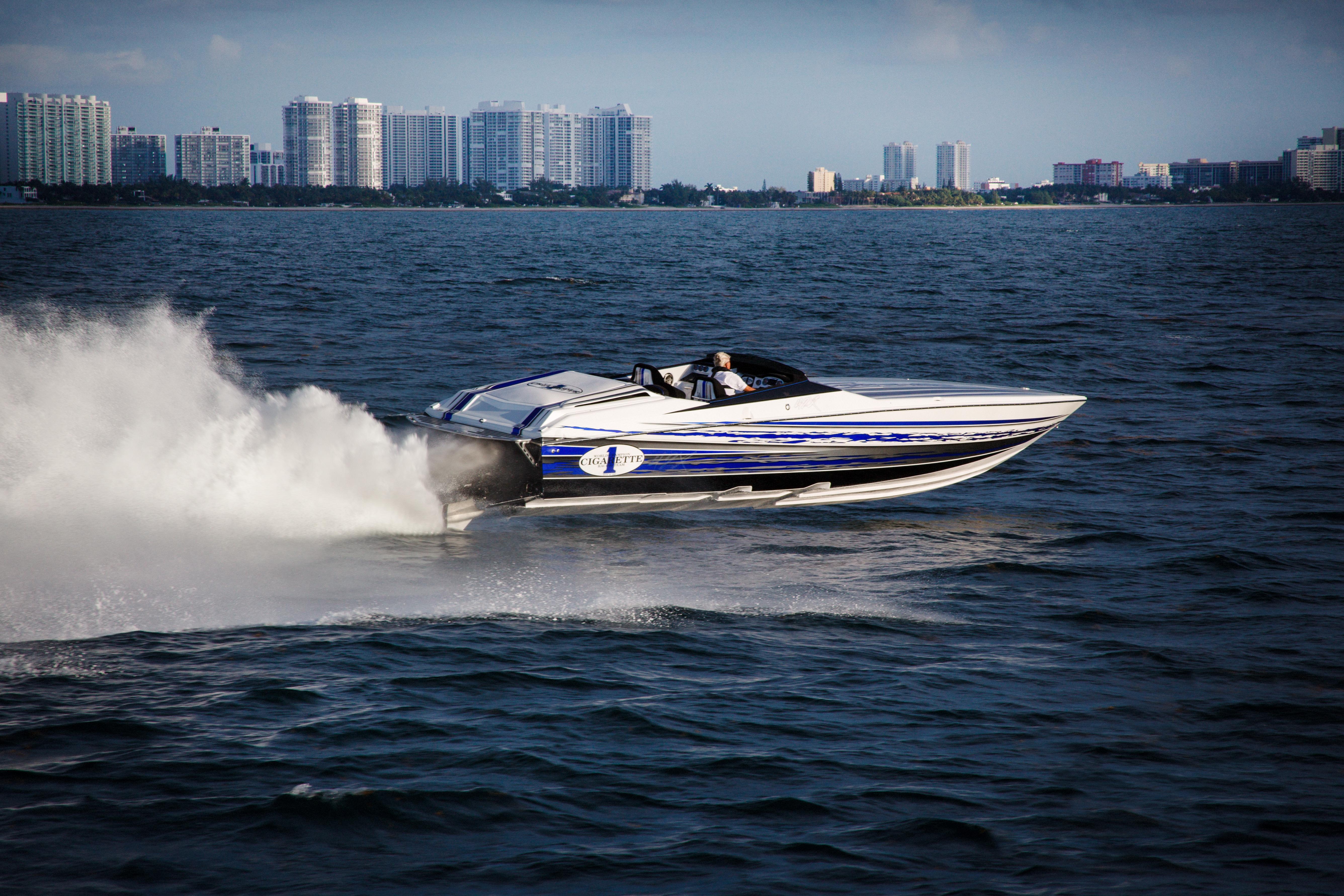 2022 Cigarette Racing 42 X