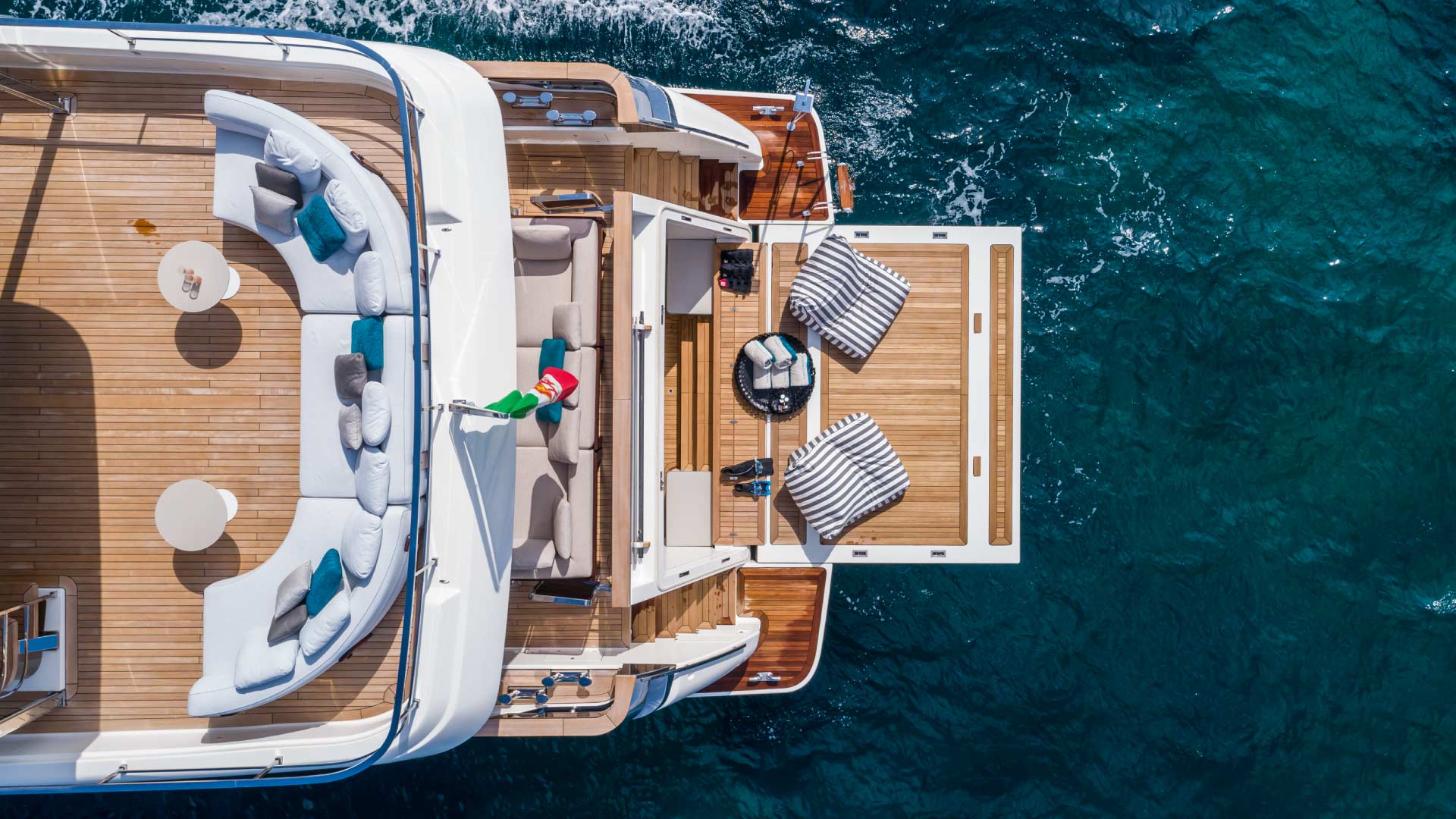 2018 Custom Line Navetta 42