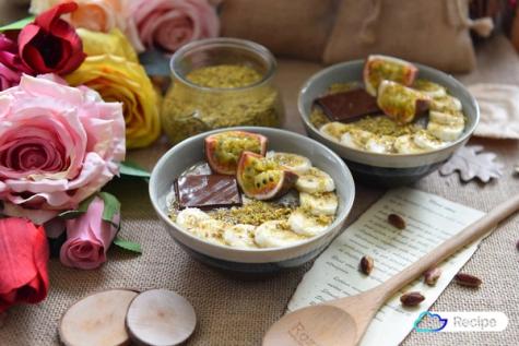 Harbour Sunrise Oats: Banana & Passion Fruit Treasure in Your Mess Tin