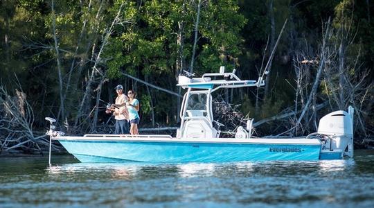 2022 Everglades 243 CC