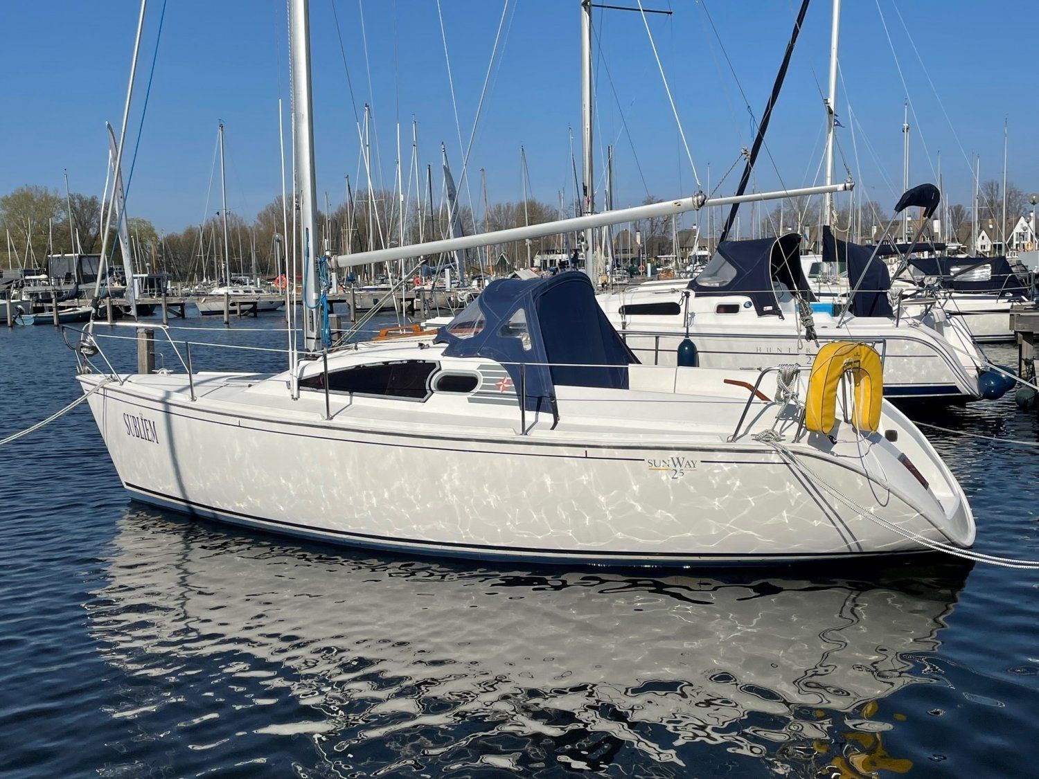 1990 Jeanneau Sun Way 25