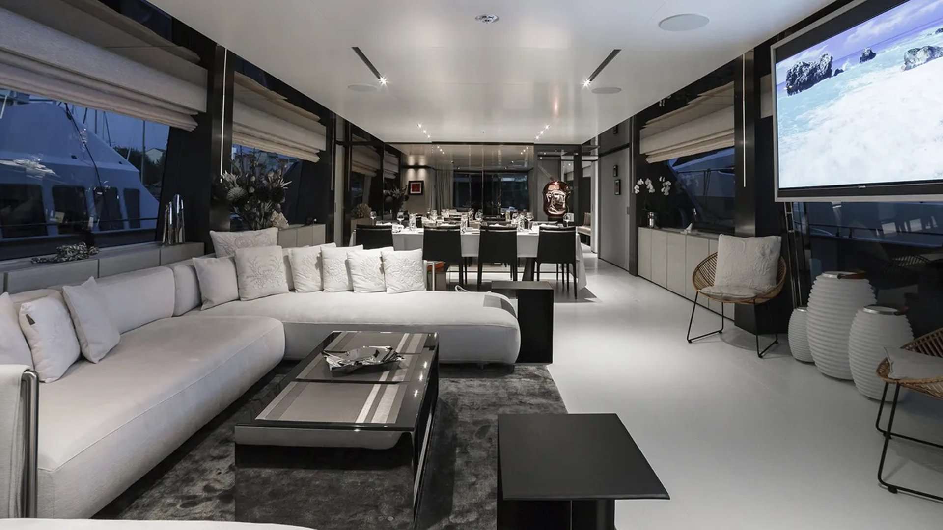 2017 Ferretti Yachts Navetta 33