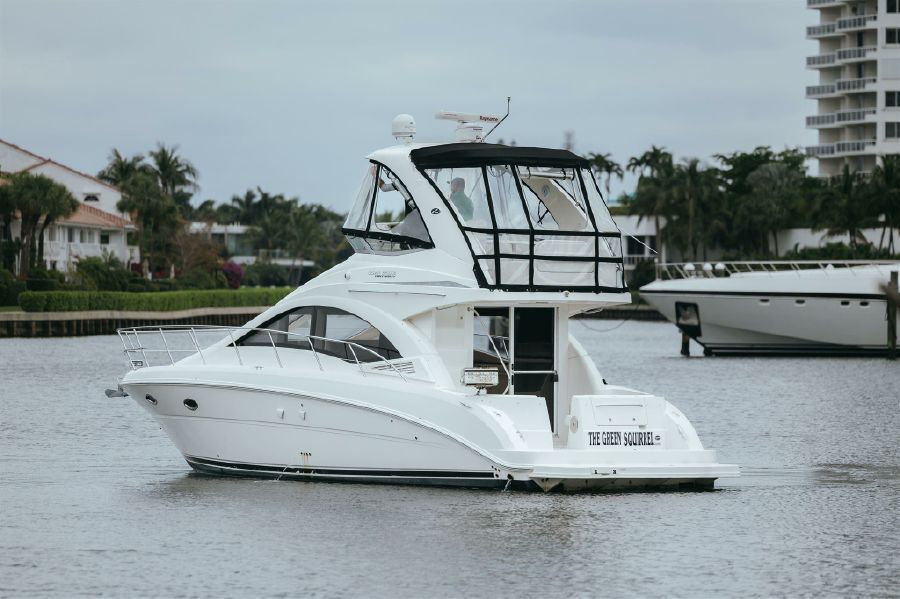 2010 Sea Ray Sedan Bridge 390