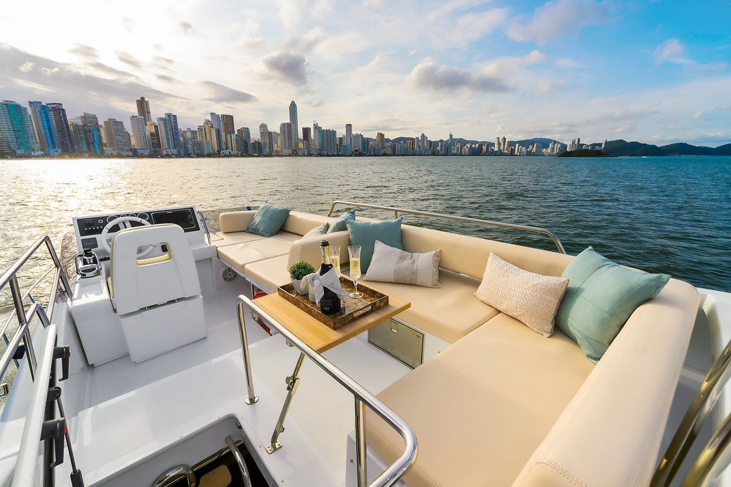 2003 Azimut Yachts 42 Fly