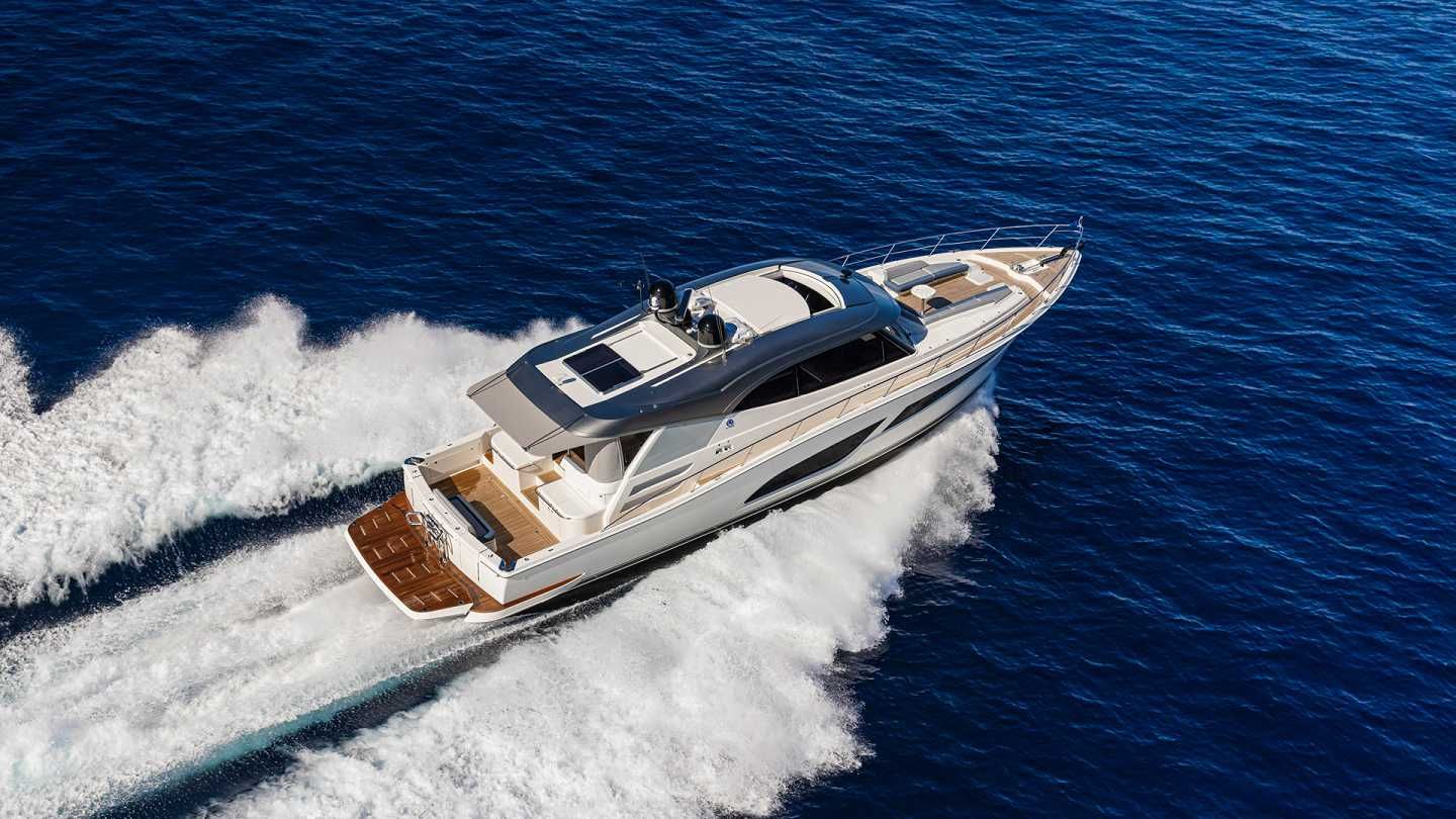 2021 Riviera 645 SUV