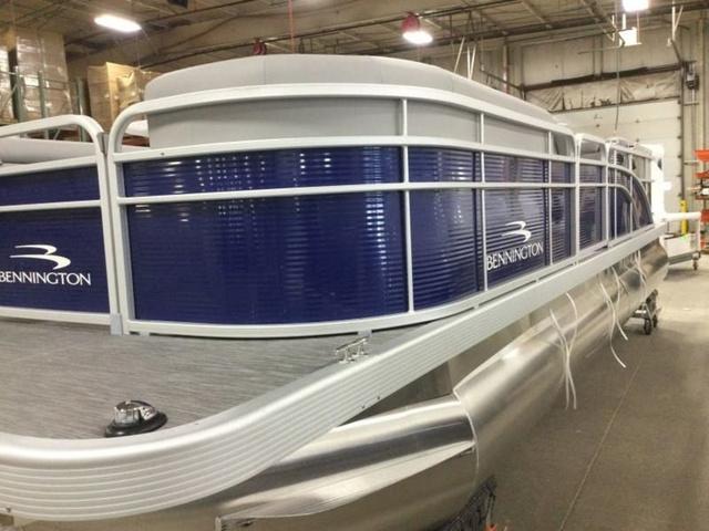 2022 Bennington SV Series 24 SVSR - Radial Cruise