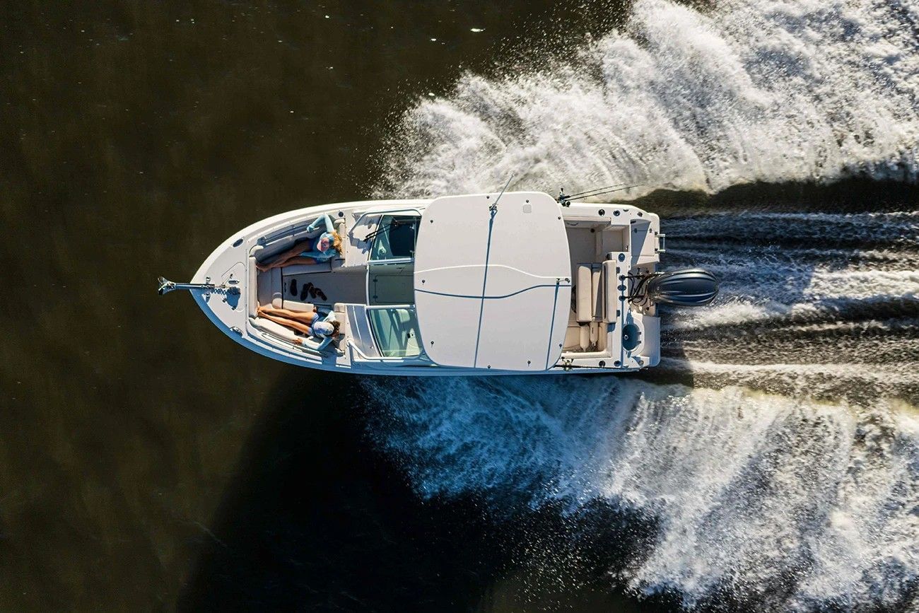 2021 Sailfish Boats 245 DC