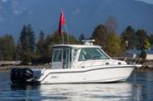 2022 Boston Whaler 345 Conquest