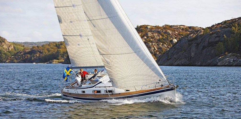 2010 Hallberg - Rassy 372 Shoal draft