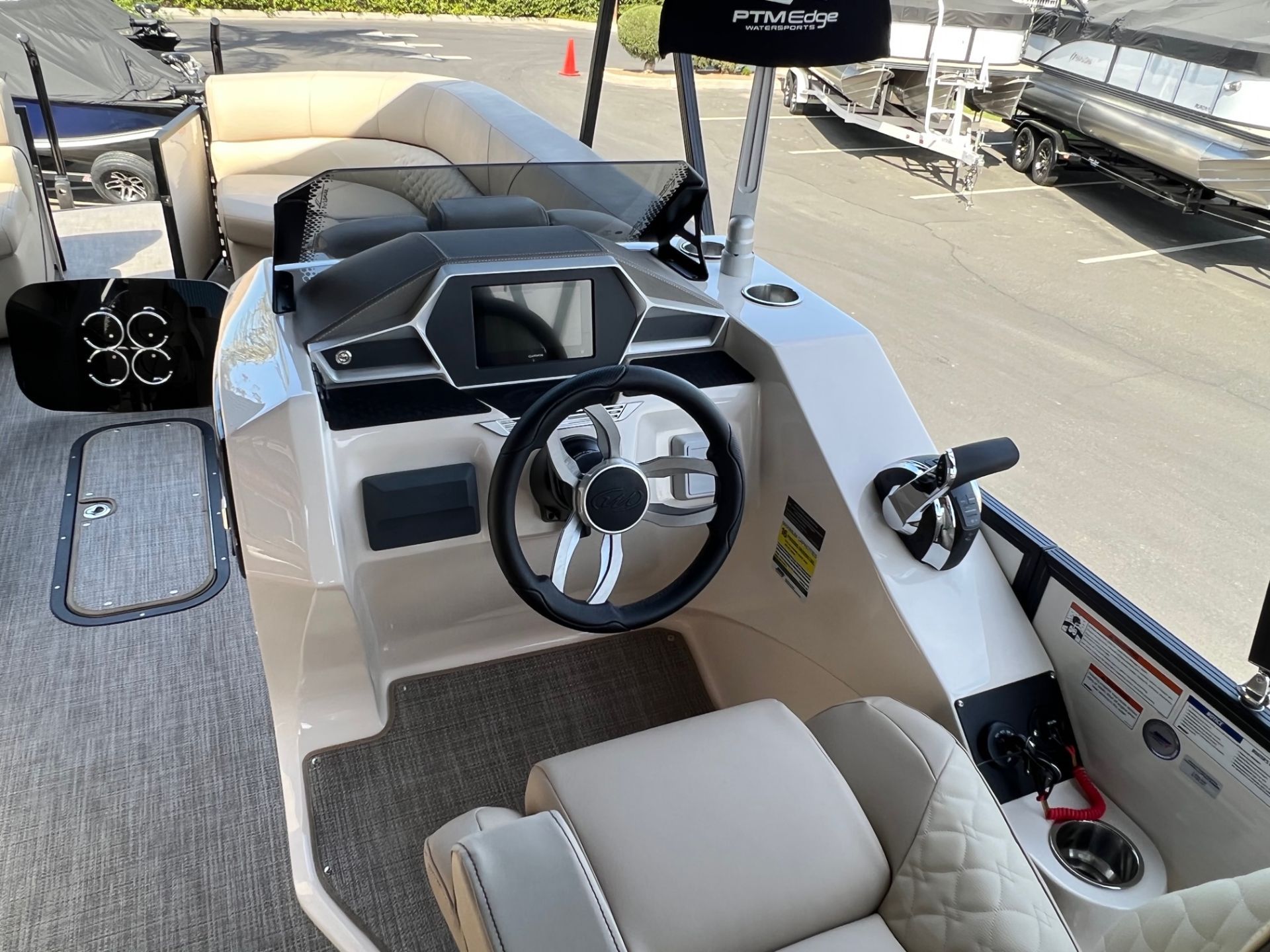 2021 Manitou Pontroon Boats 27 LX SRS SHP TWIN