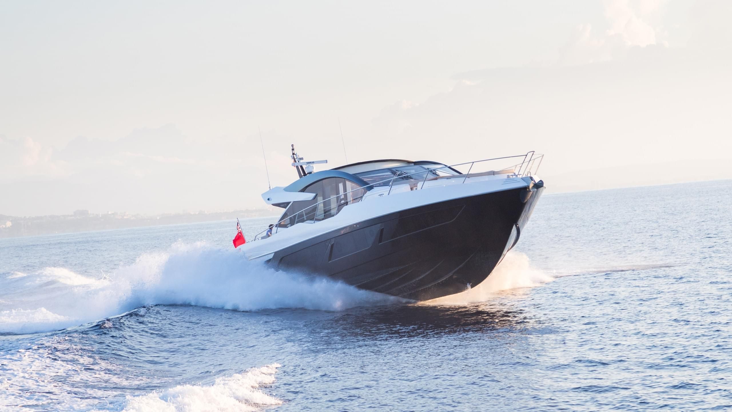 2021 Sunseeker Predator 74