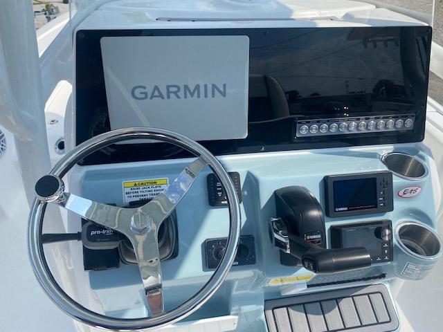 2022 Tidewater Boats 2300 Carolina Bay