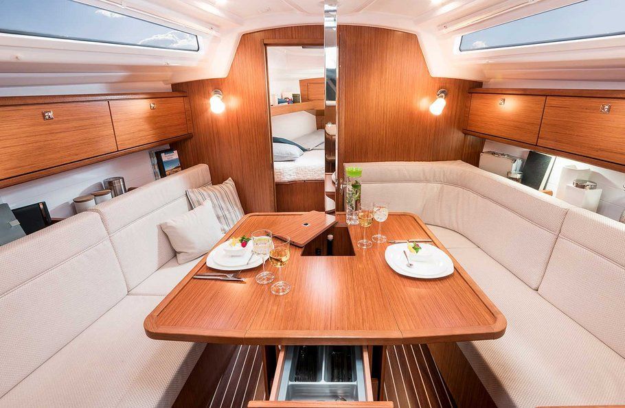 2013 Bavaria Yachts Cruiser 34