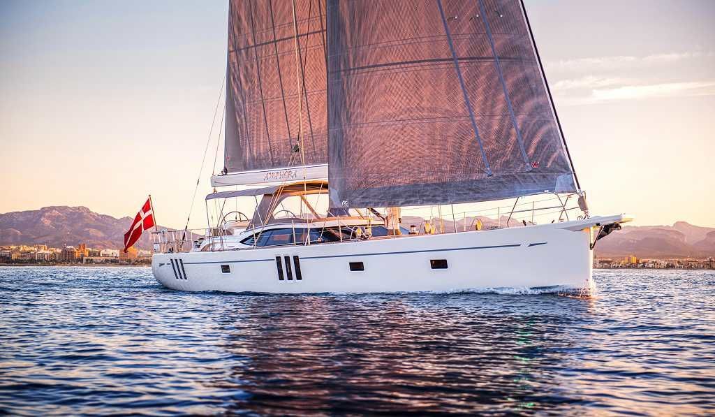 2014 Oyster Yachts 675