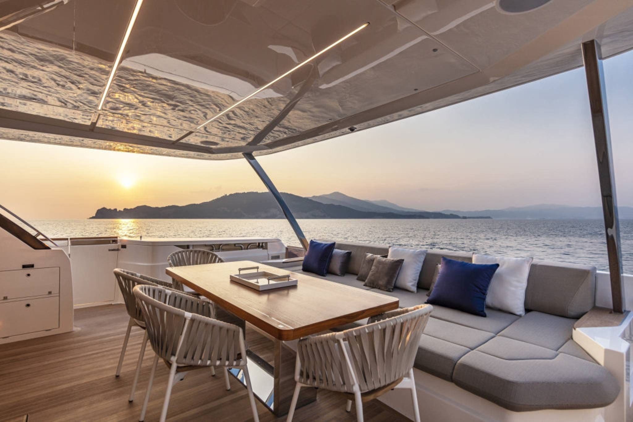 2023 Ferretti Yachts 920