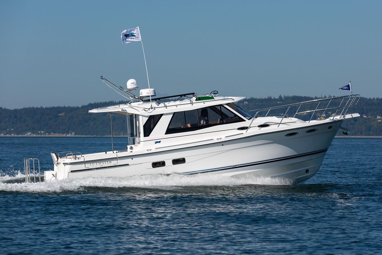 2022 Cutwater C 30 Sedan