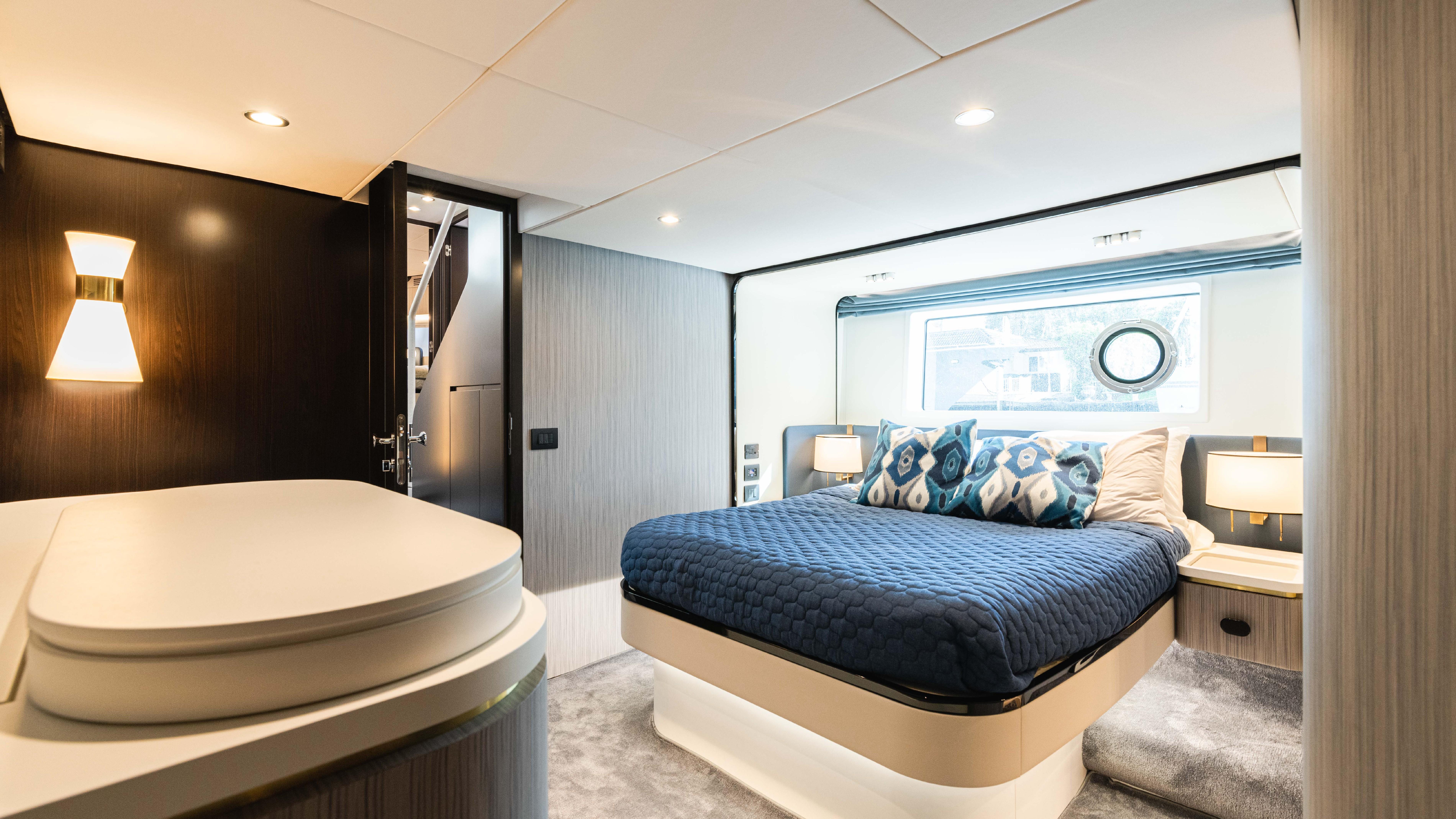 2017 Azimut Yachts 60 Fly