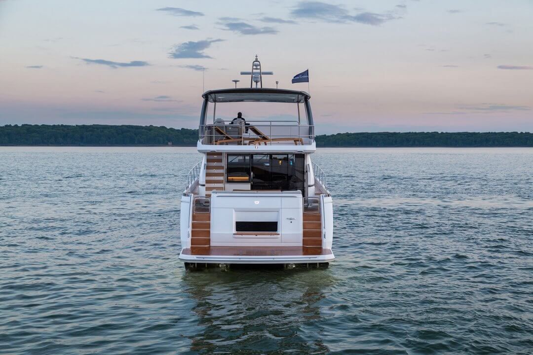 2018 Princess Yachts F70