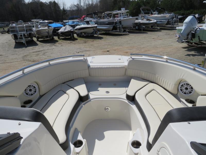 2021 Stingray Boats 231DC