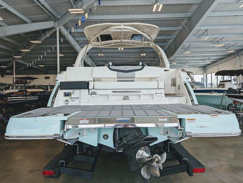 2022 Chaparral Boats 307 SSX