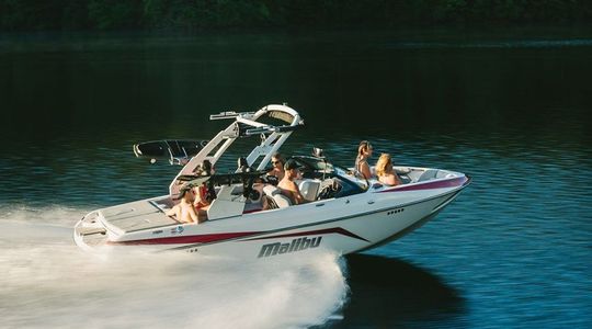 2021 Malibu Boats Wakesetter 21 VLX