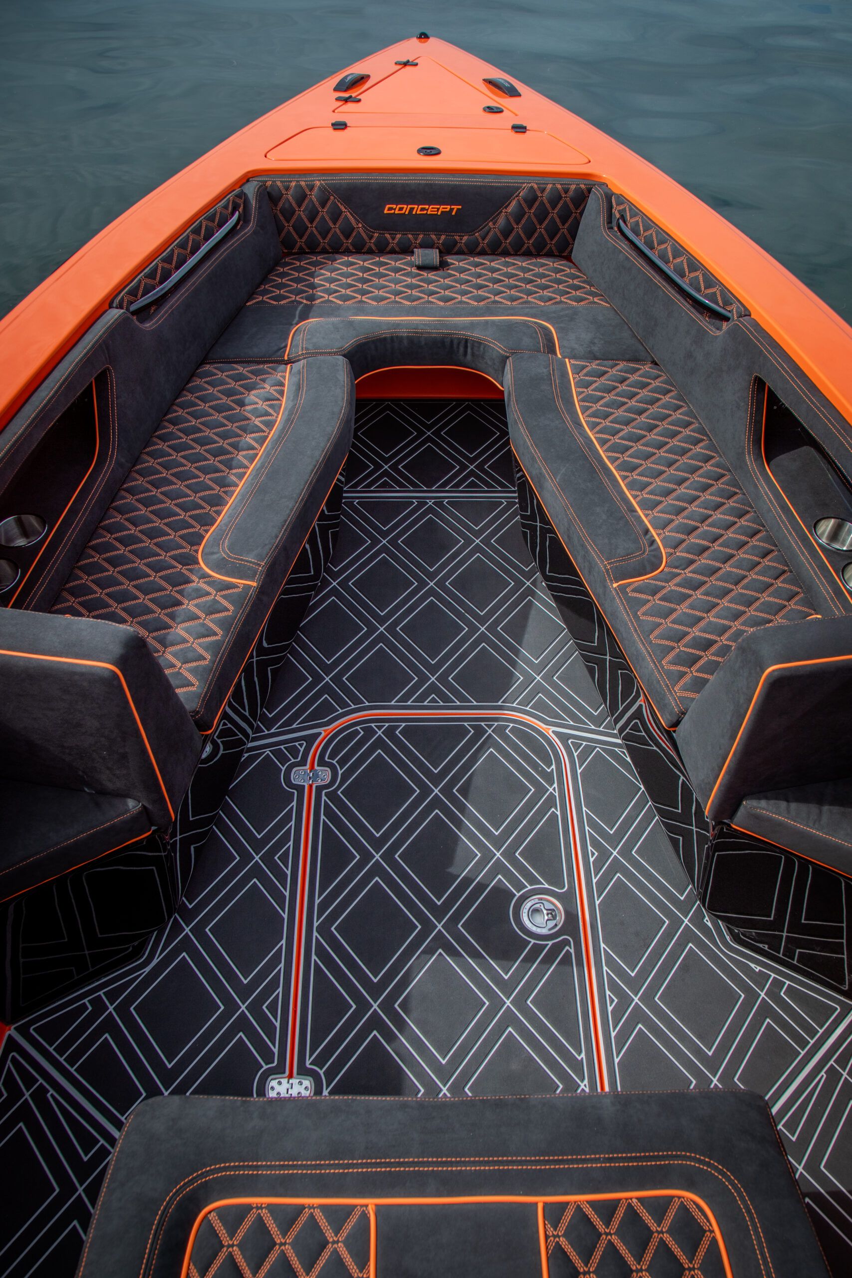 Concept 36 Open Deck centre console, photo 5