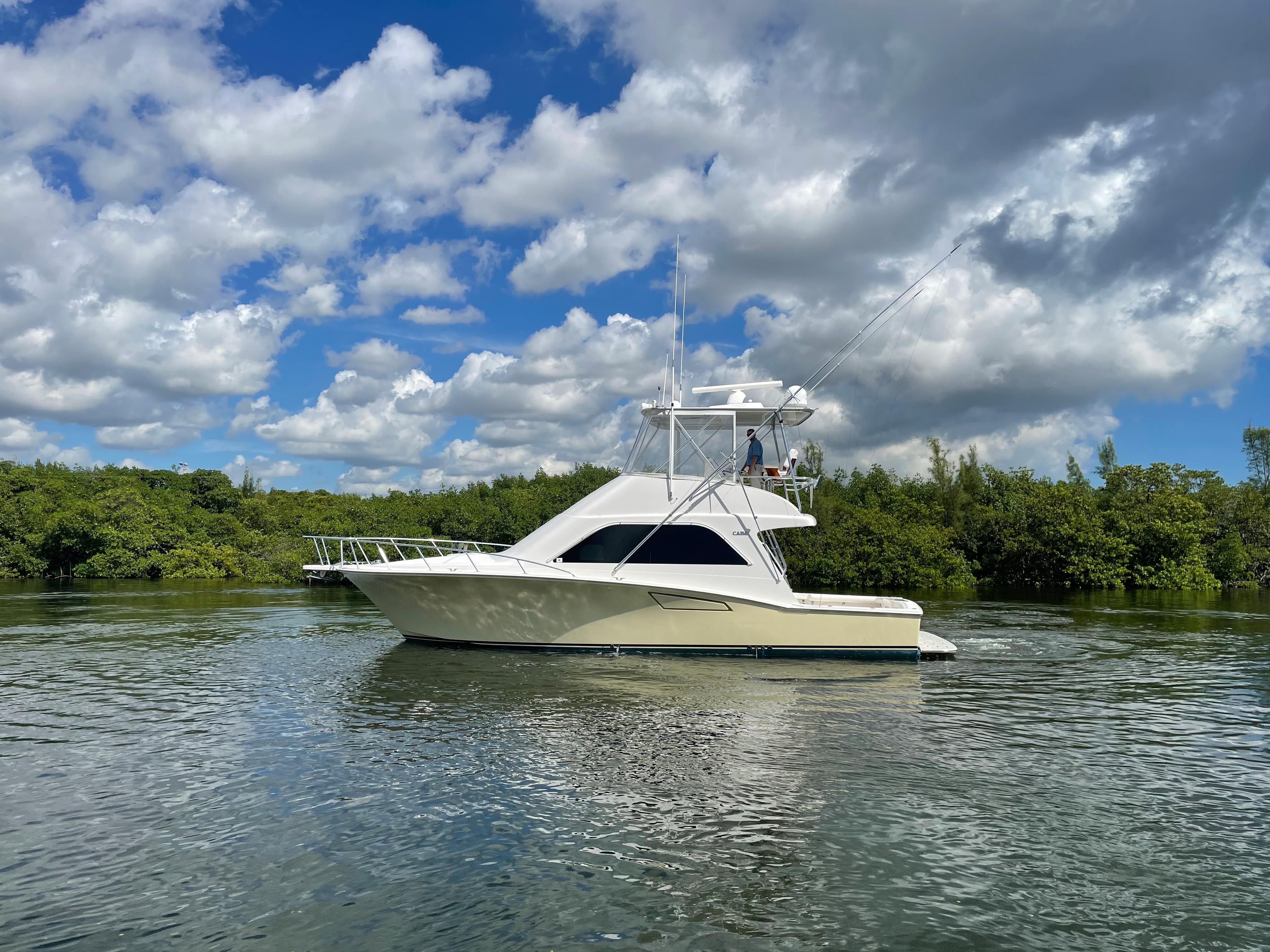 2007 Cabo Yachts 40 Flybridge