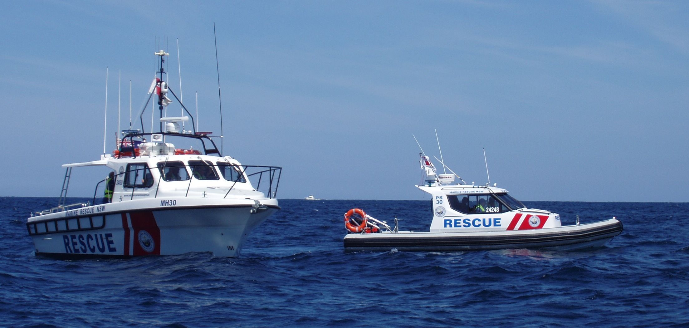 2021 Gemini Marine Waverider 880 Cabin