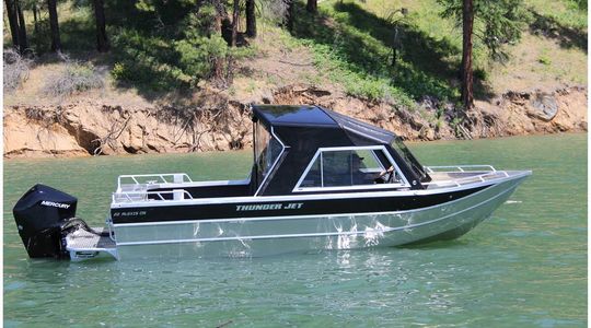 2021 Thunder Jet 22 Alexis OS