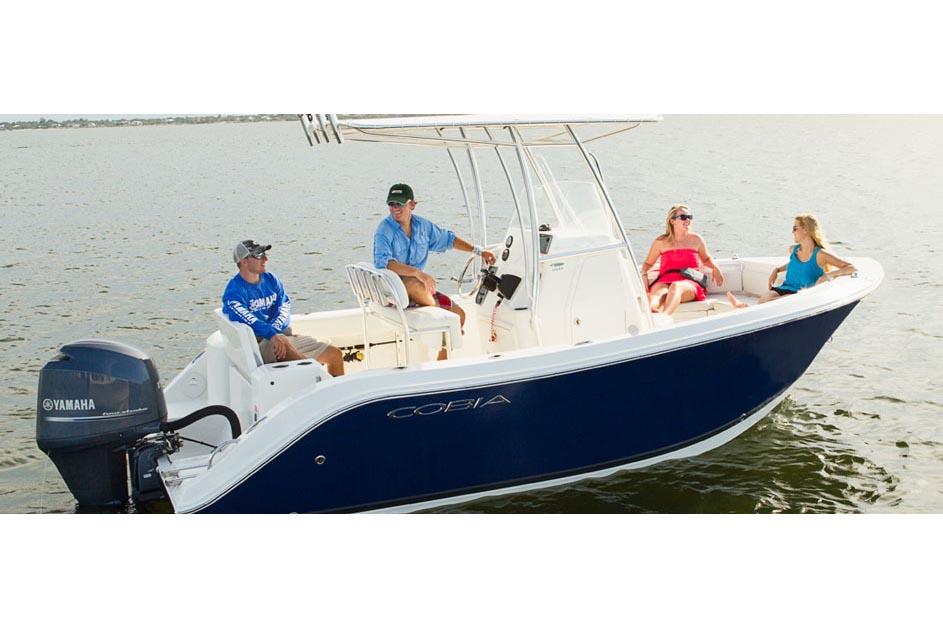 2022 Cobia Boats 201 Center Console