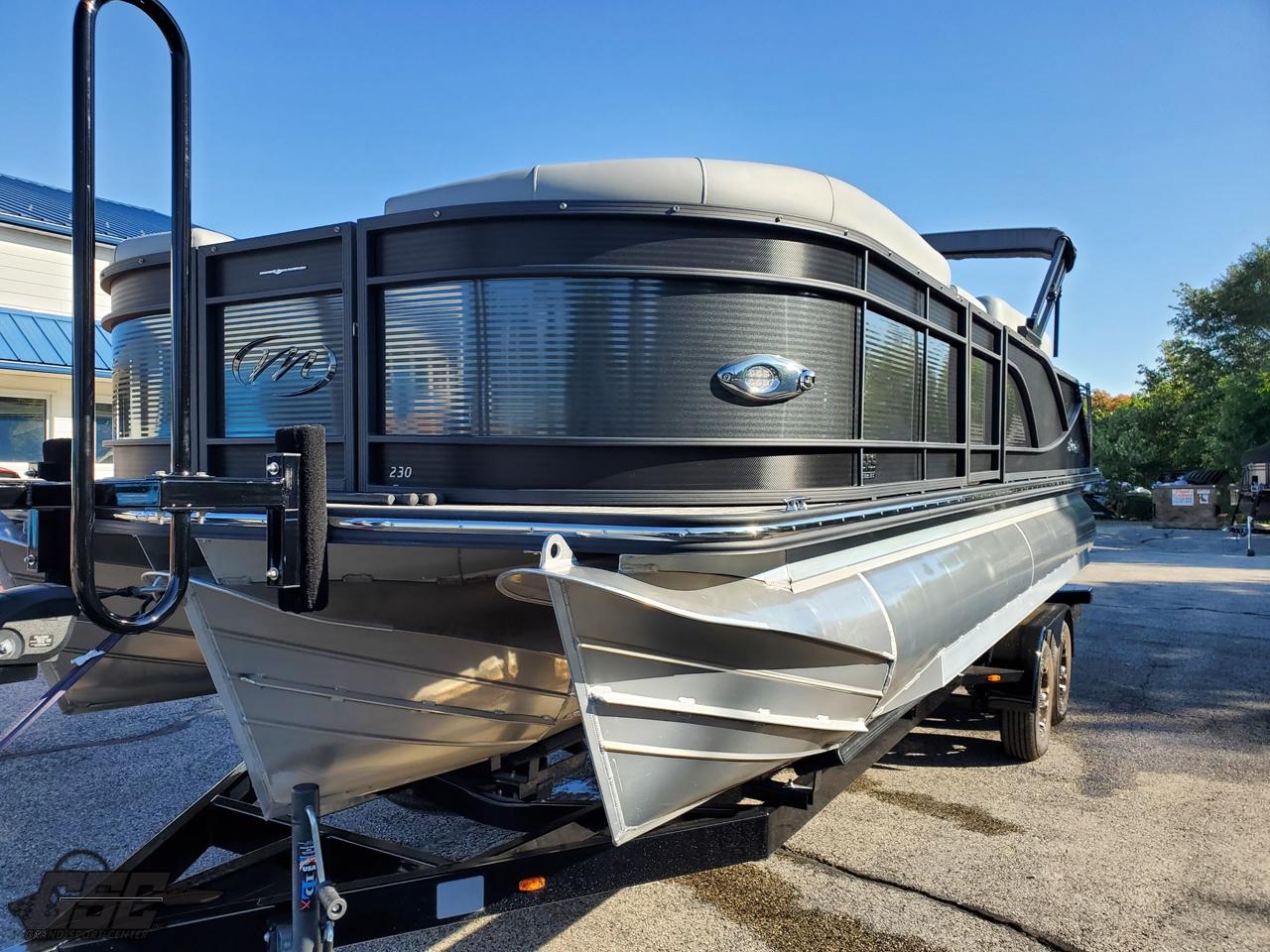 2022 Manitou Pontroon Boats 23 SES BENCH SHP II