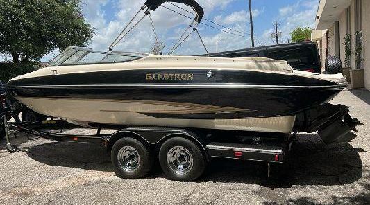 2005 Glastron GX 235