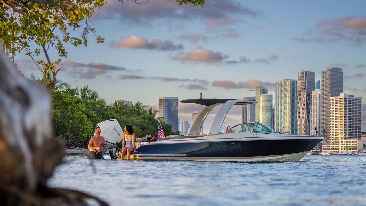 2019 Chris-Craft Launch 25 GT