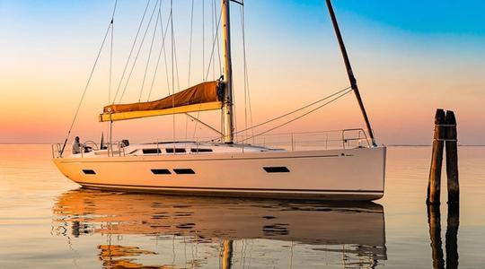 2014 Italia Yachts Italia 15.98