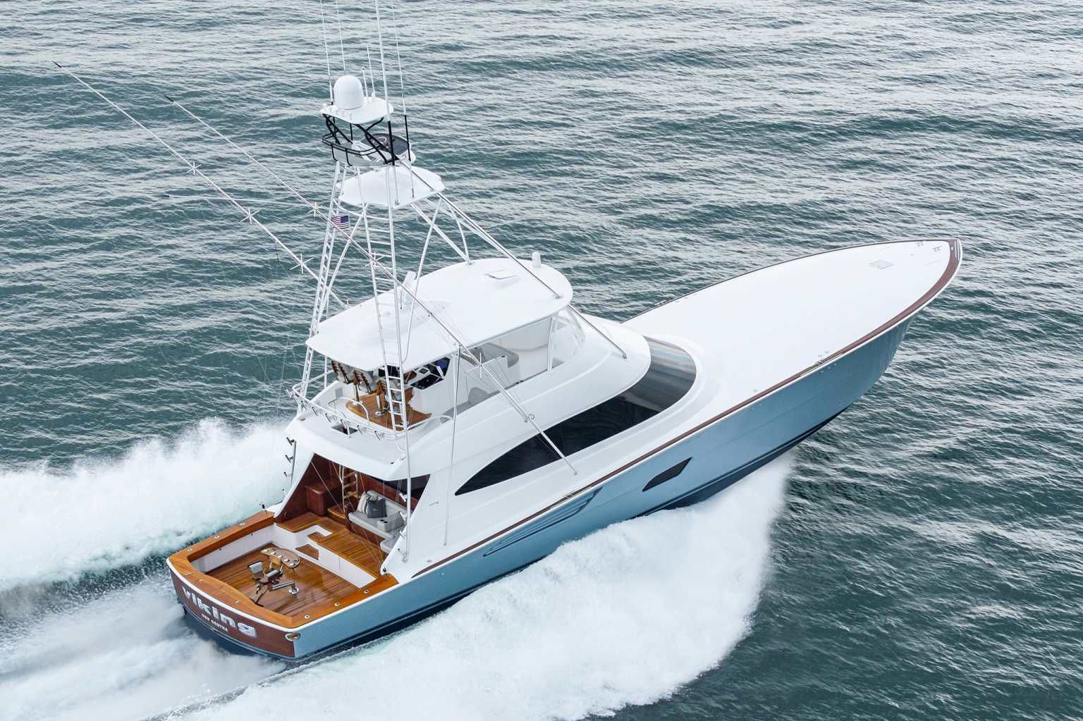 2023 Viking Yachts 82 Convertable